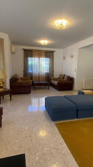 Image No.7-3 Bed House for sale