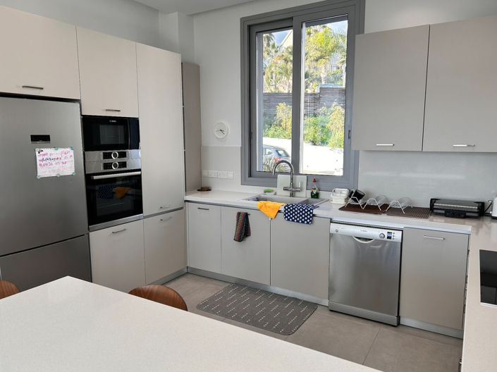 Image No.17-7 Bed House for sale