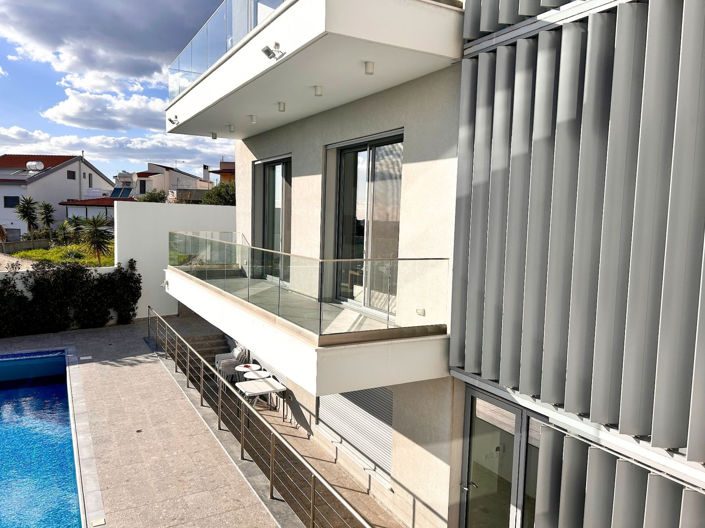 Image No.9-7 Bed House for sale