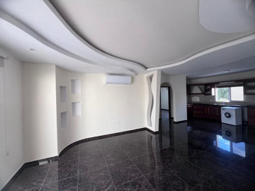 1 - Universal, Appartement