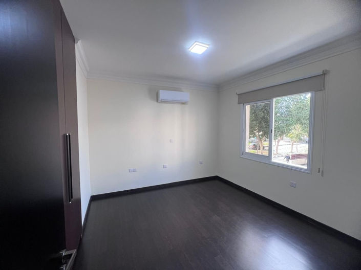 Image No.8-3 Bed Apartment for sale