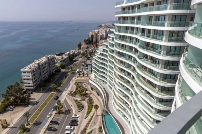 Image No.1-Appartement de 3 chambres à vendre à Limassol
