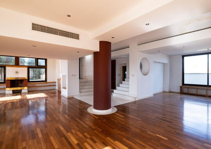 Image No.10-4 Bed House for sale