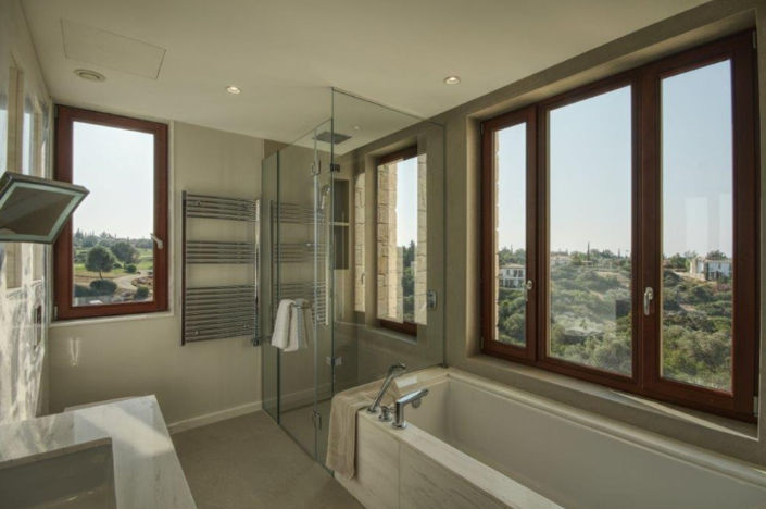 Image No.22-6 Bed House for sale