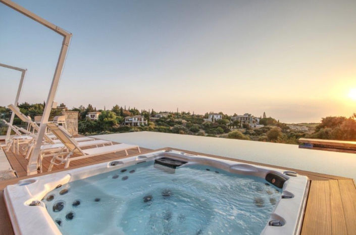 Image No.6-6 Bed House for sale