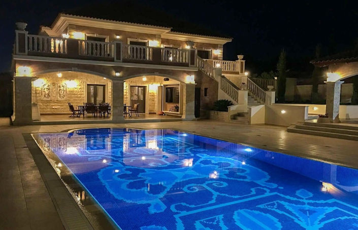 Image No.1-6 Bed House for sale
