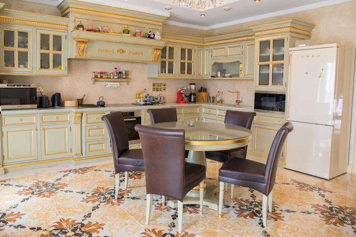 Image No.14-6 Bed House for sale