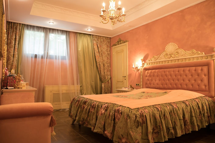 Image No.19-6 Bed House for sale