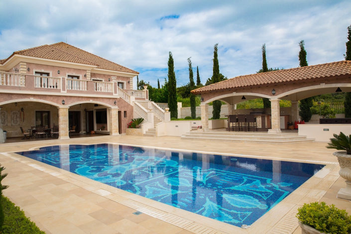 Image No.4-6 Bed House for sale