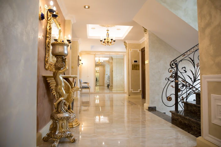 Image No.9-6 Bed House for sale