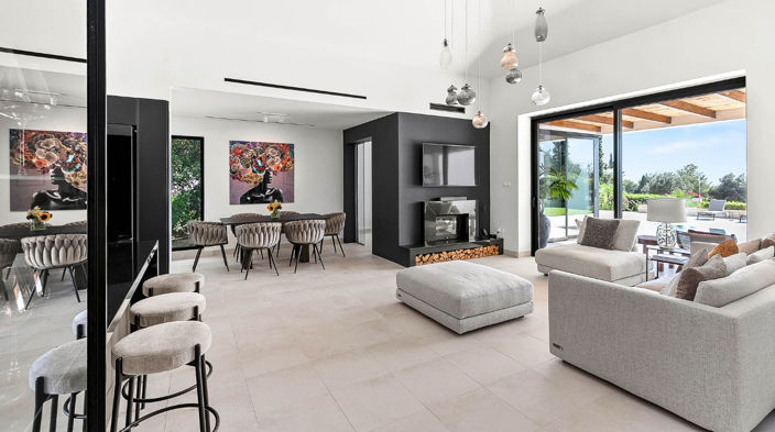 Image No.16-4 Bed House for sale