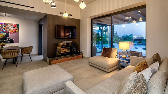 Image No.17-4 Bed House for sale