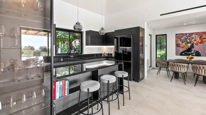 Image No.18-4 Bed House for sale