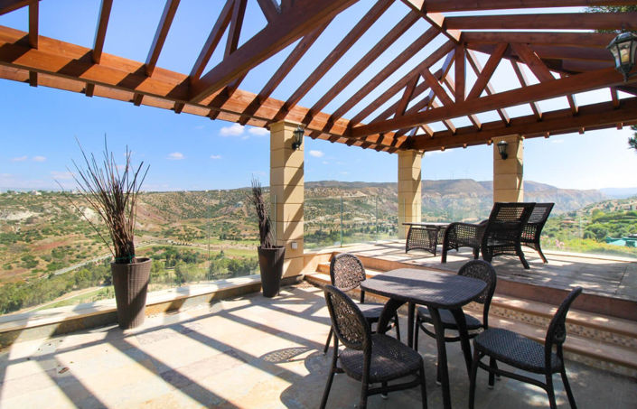 Image No.1-5 Bed House for sale