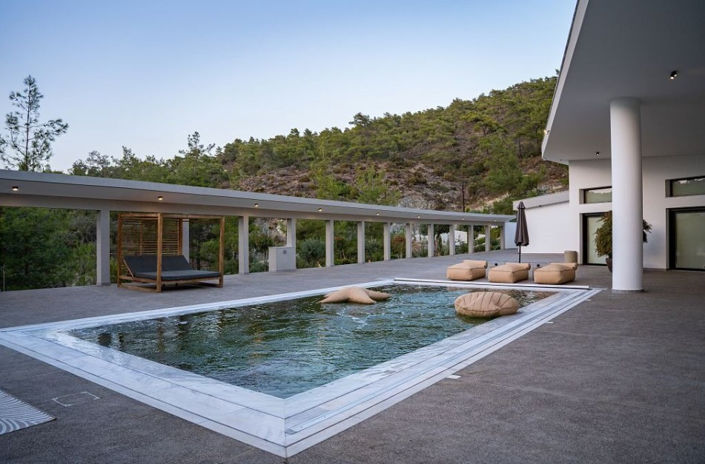 Image No.7-6 Bed House for sale