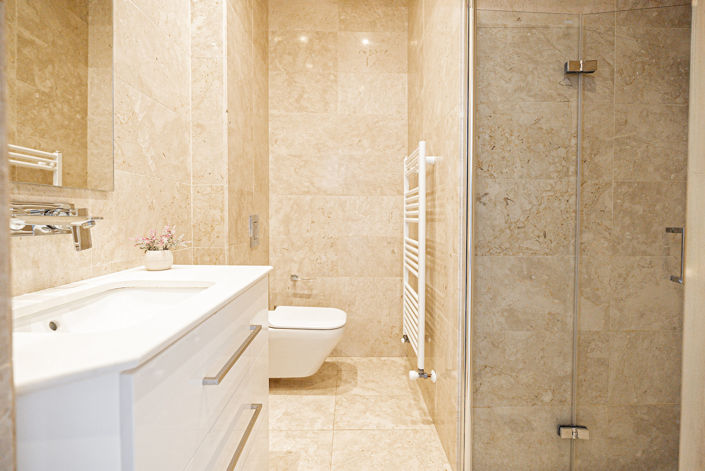 Image No.14-4 Bed House for sale