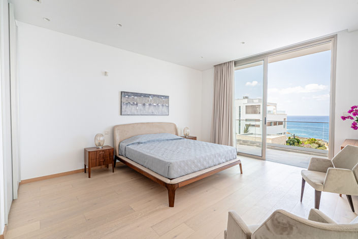 Image No.22-4 Bed House for sale