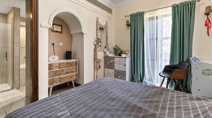 Image No.10-1 Bed Apartment for sale