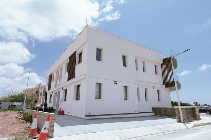 Image No.10-3 Bed Apartment for sale