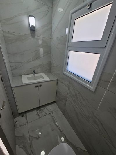 Image No.11-3 Bed House for sale