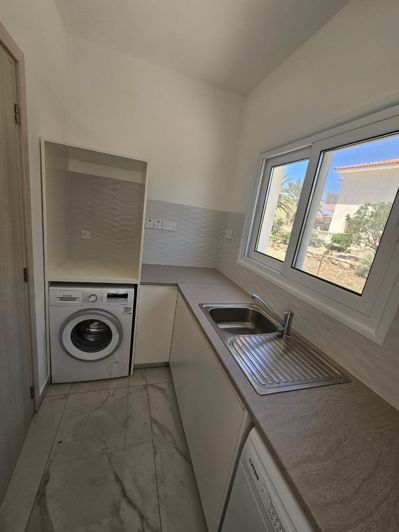 Image No.12-3 Bed House for sale