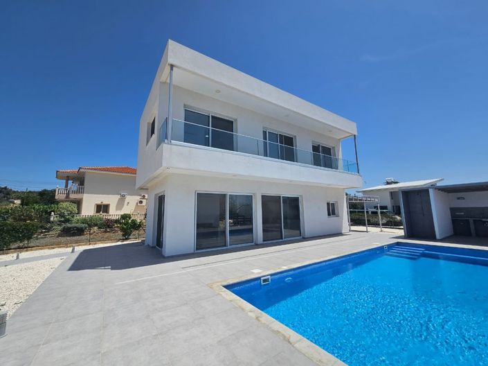 Image No.14-3 Bed House for sale