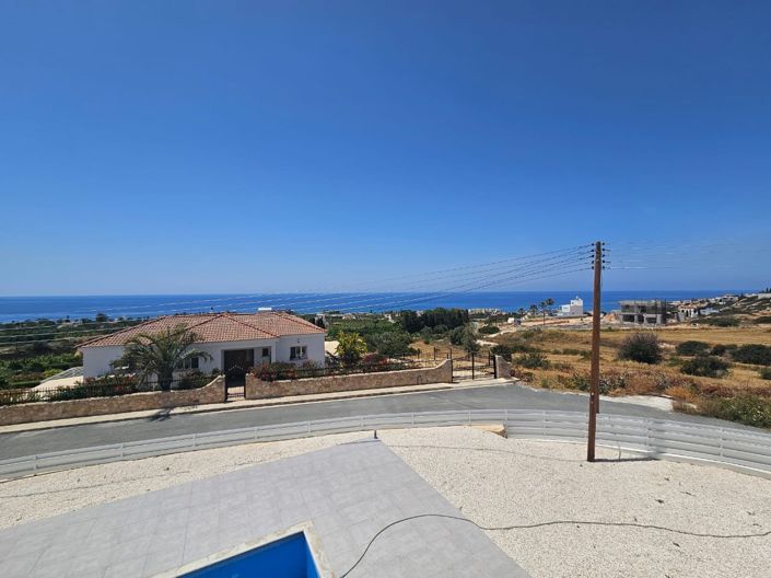 Image No.6-3 Bed House for sale