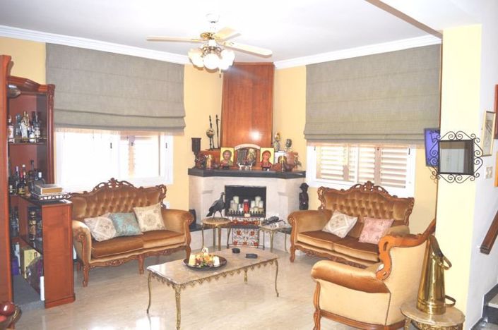 Image No.13-6 Bed House for sale