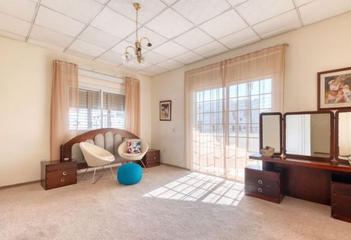 Image No.14-6 Bed House for sale