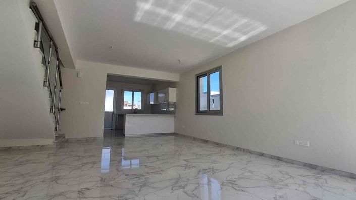 Image No.4-3 Bed House for sale