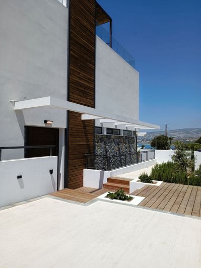 Image No.16-4 Bed House for sale