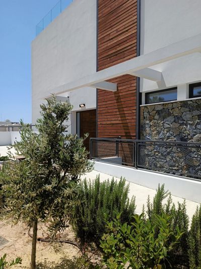 Image No.17-4 Bed House for sale