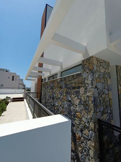 Image No.18-4 Bed House for sale