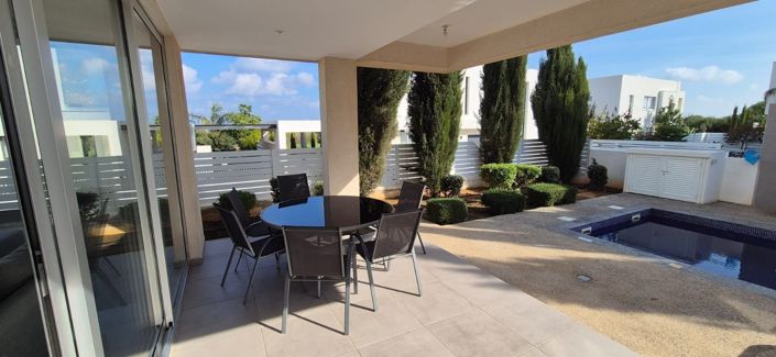 Image No.15-3 Bed House for sale