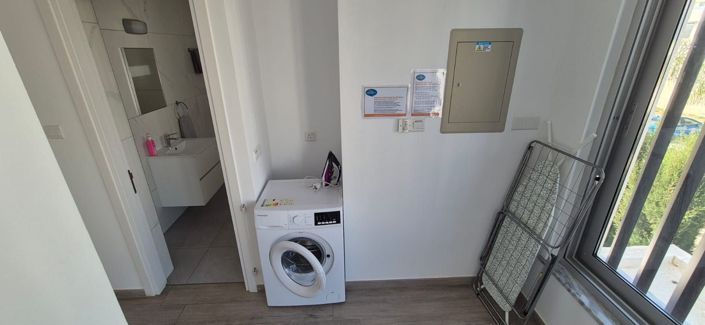 Image No.20-3 Bed House for sale