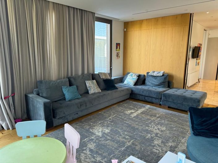 Image No.13-5 Bed House for sale