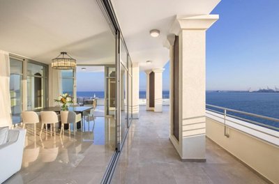 f9bec13f-d55c-4c67-b17c-f209e911d182