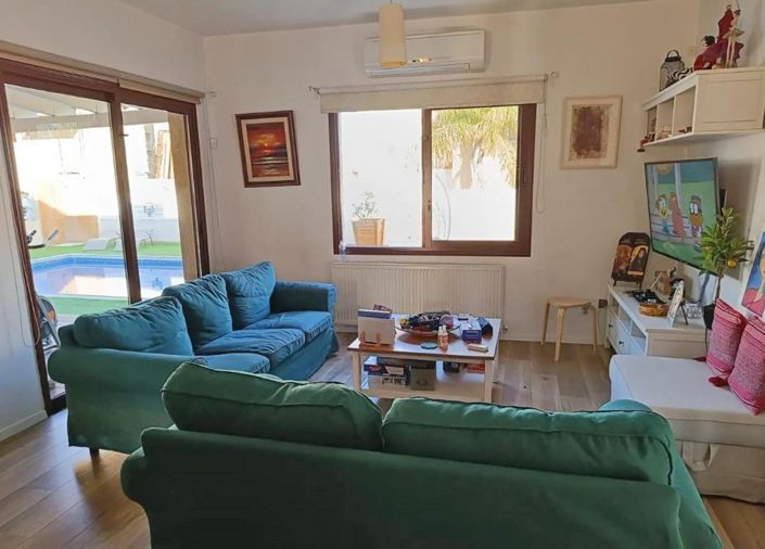 Image No.2-3 Bed House for sale