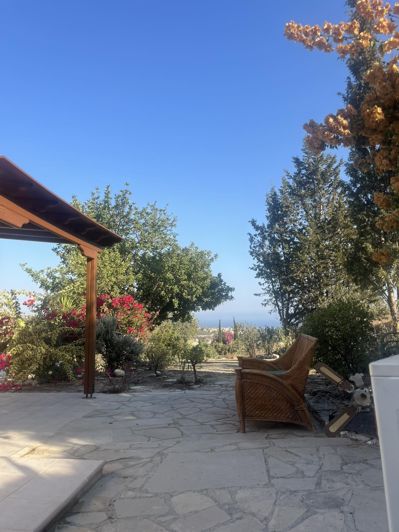 Image No.8-2 Bed House for sale