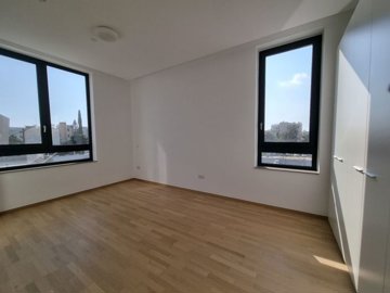 87343171-7ea4-43e5-97be-7e821c5bd7ea