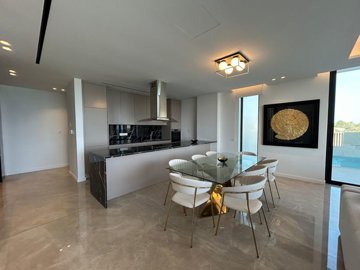 89e5baf4-1f8d-483b-a09c-318650be8494