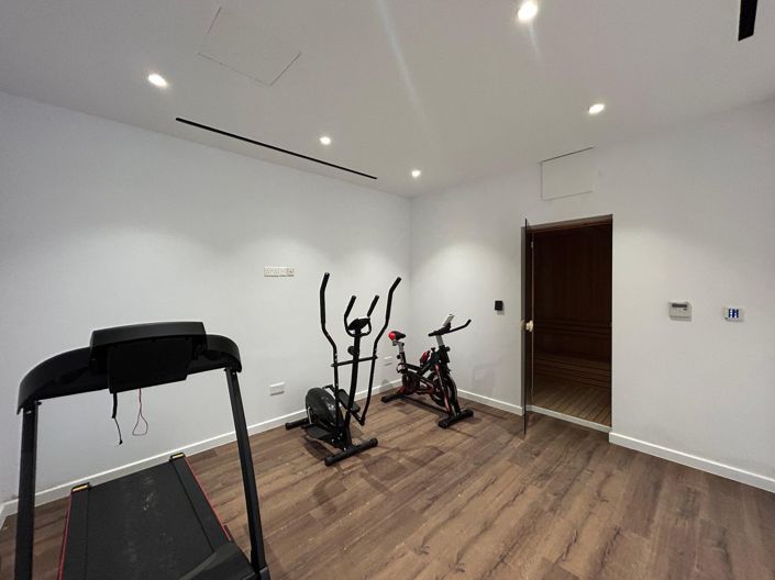 Image No.17-4 Bed House for sale