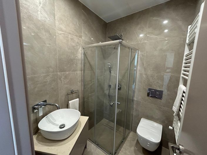 Image No.22-4 Bed House for sale