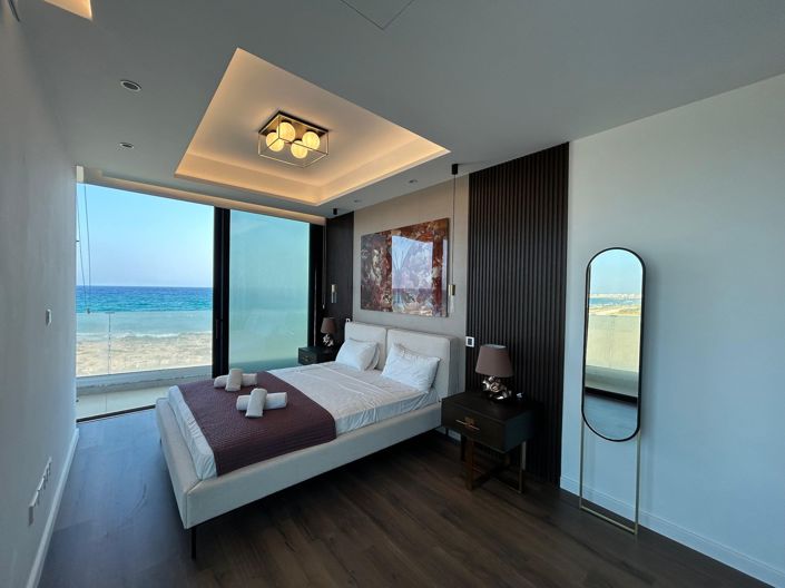 Image No.24-4 Bed House for sale