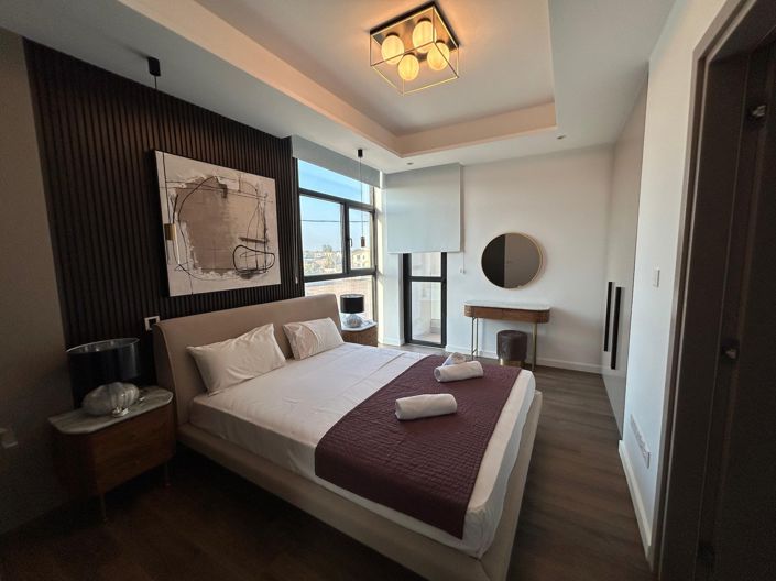 Image No.25-4 Bed House for sale