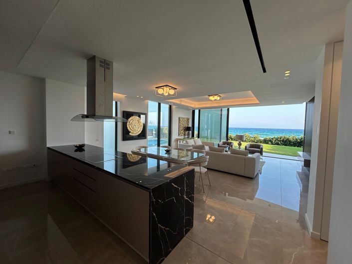 Image No.9-4 Bed House for sale