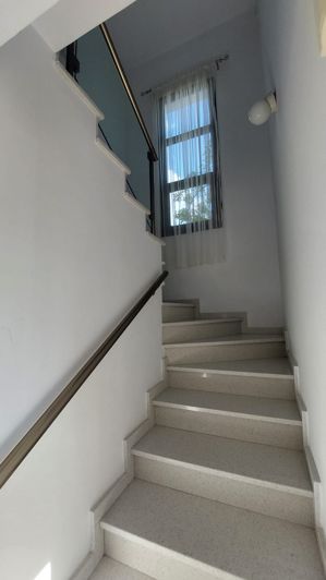 Image No.11-3 Bed House for sale