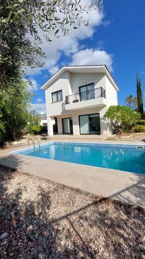 Image No.14-3 Bed House for sale