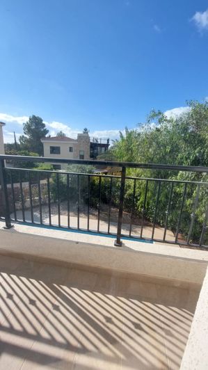 Image No.17-3 Bed House for sale