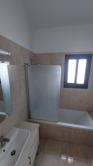 Image No.19-3 Bed House for sale